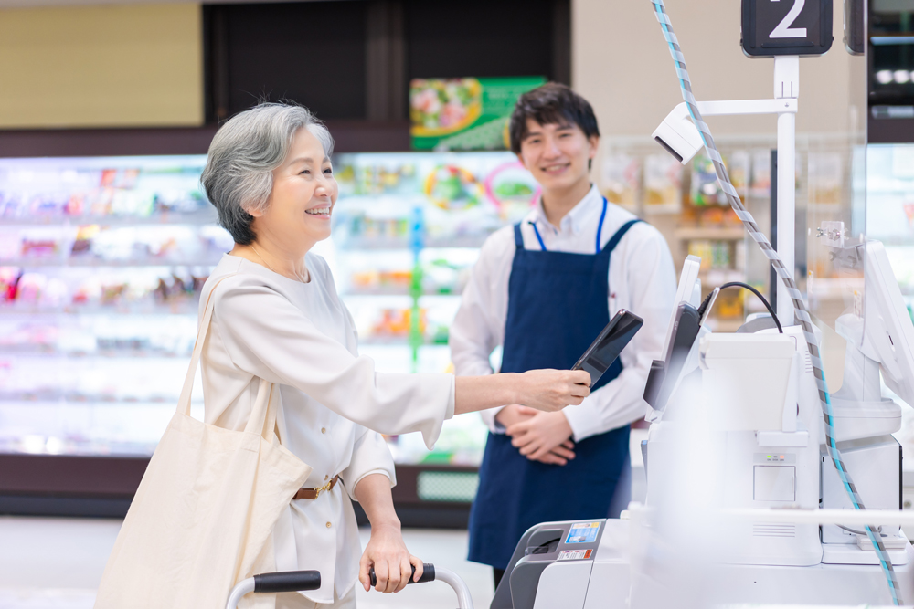 セルフレジ導入を検討する店舗オーナー