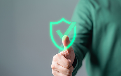 セキュリティバッグで現金を安全に運ぶイメージ