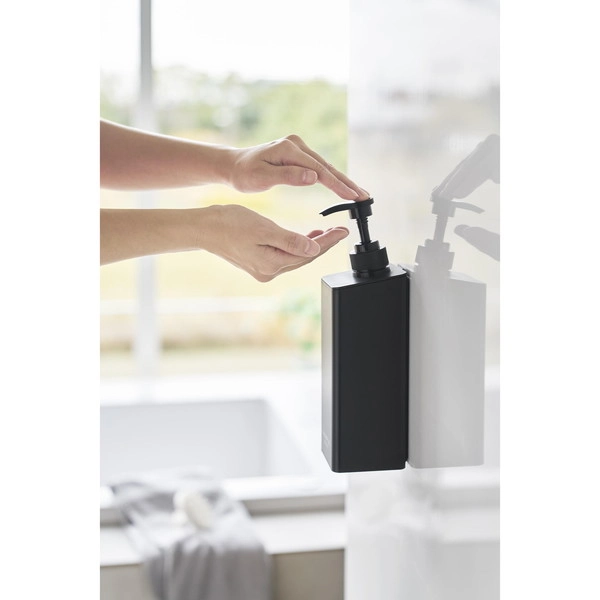 【tower】たっぷり洗剤が出るマグネットディスペンサー タワー シャンプー ブラック
