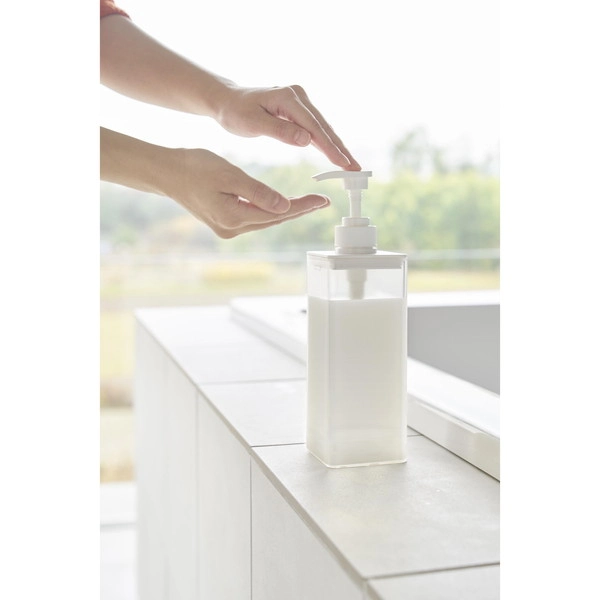 【MIST】たっぷり洗剤が出るディスペンサー ミスト コンディショナー ホワイト