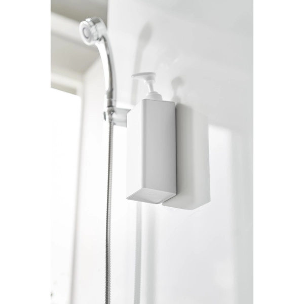 【tower】たっぷり洗剤が出るマグネットディスペンサー タワー シャンプー ホワイト