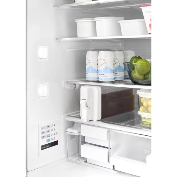 【tower】倒して置けてそのまま注げる冷水筒 タワー 2.2L ホワイト