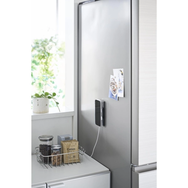 【tower】マグネットスマートフォン充電ホルダー タワー ブラック