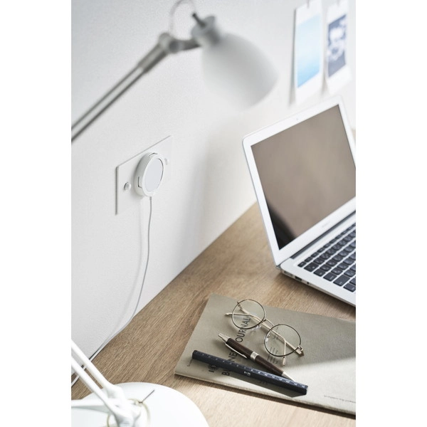 【tower】ウォールスマートフォン充電ホルダー タワー 石こうボード壁対応 ホワイト