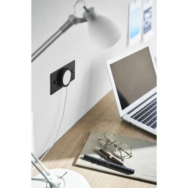 【tower】ウォールスマートフォン充電ホルダー タワー 石こうボード壁対応 ブラック