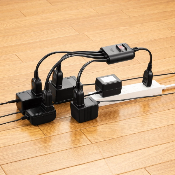 一括集中スイッチ付き電源延長コード ブラック TAP-EX4SWBK