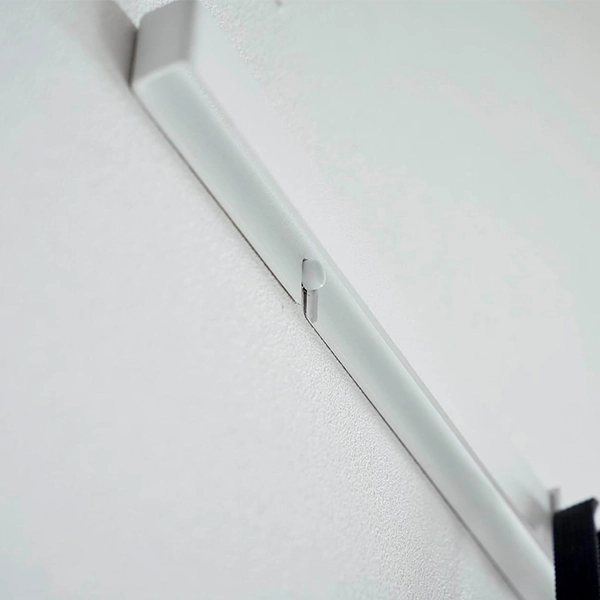 【tower】石こうボード壁対応 マグネット用スチールバー タワー (ホワイト)