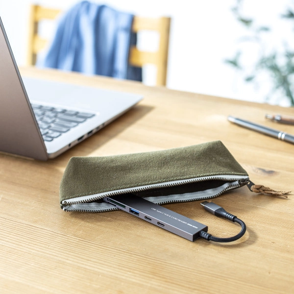 USB 5Gbps 3ポート スリム ハブ(カードリーダー付き・Type-C接続) USB-3TCHC22MS