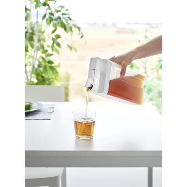 【tower】倒して置けてそのまま注げる冷水筒 タワー 2.2L ホワイト