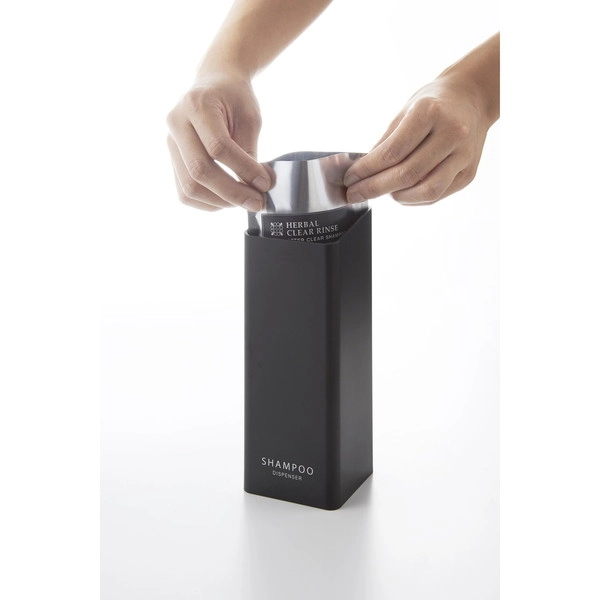 【tower】たっぷり洗剤が出るマグネットディスペンサー タワー シャンプー ブラック