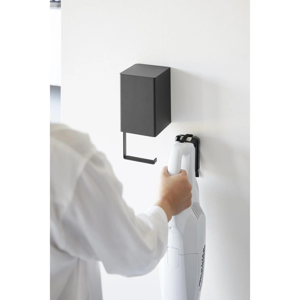 【tower】ウォール収納付きコードレスクリーナーホルダー タワー 石こうボード壁対応 ブラック