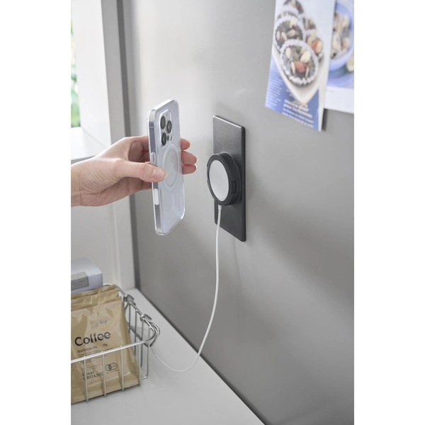 【tower】マグネットスマートフォン充電ホルダー タワー ブラック