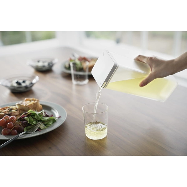 【tower】水はね防止フィルター付き両方から注げる冷水筒 タワー ホワイト