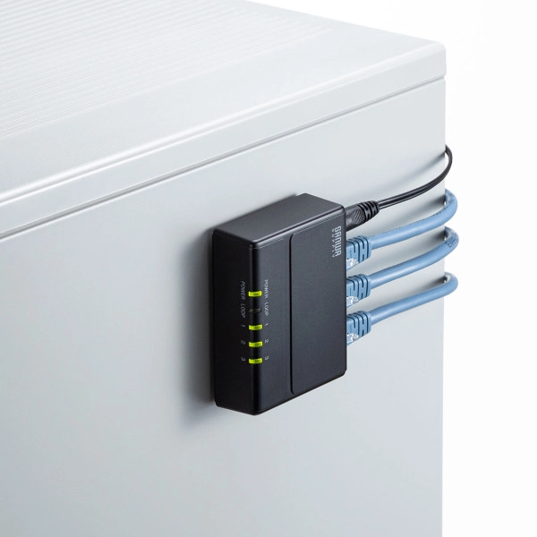 ギガビット対応 スイッチングハブ(3ポート・マグネット付き) LAN-GIGAP301BK