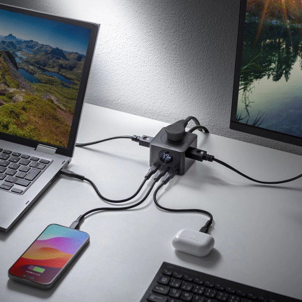 PD67W USB-C×3GaN窒化ガリウム 充電機能付き3個口タップ TAP-B111C3BK